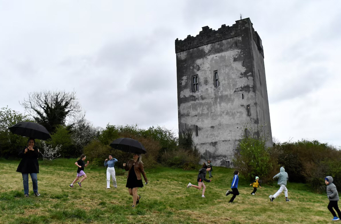 Ballindooley Castle, Ireland